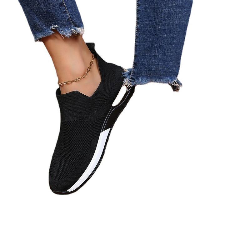 Dame Slip-On Sneakers med åndbart strik-overmateriale og fashionable accenter Stilla