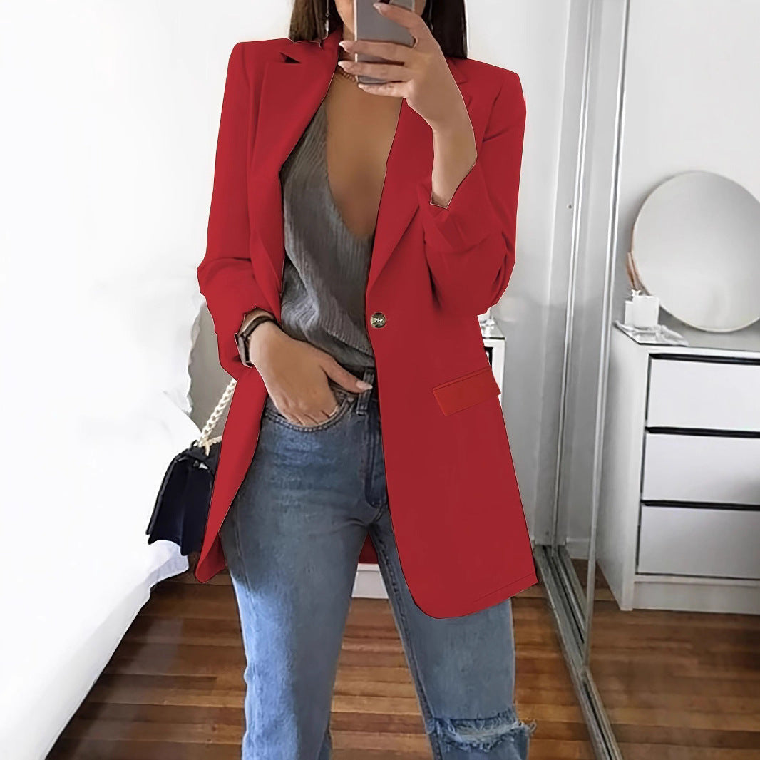 Dame stilfuld blazer med moderne snit og elegante detaljer Stilla