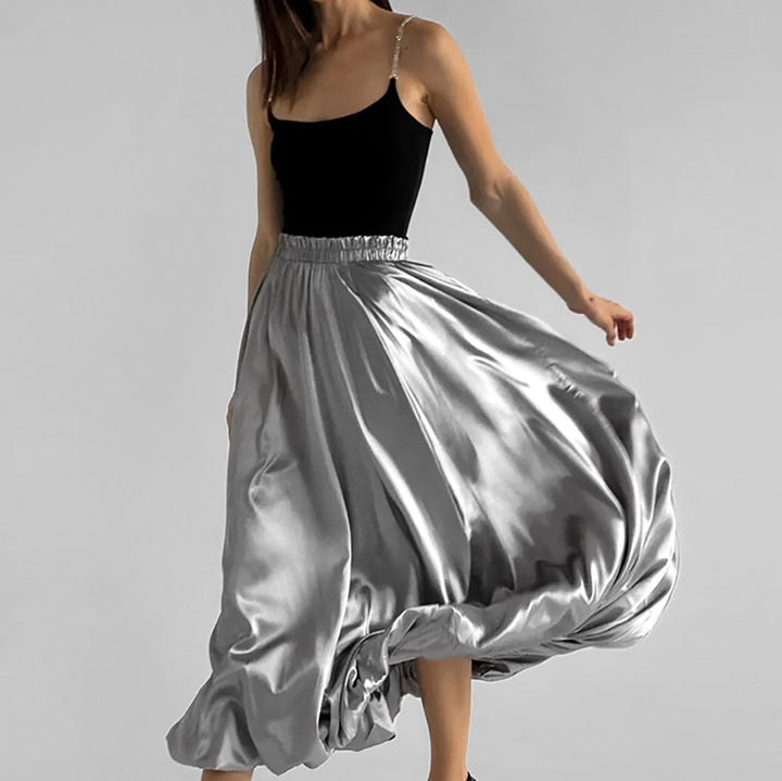 Dame Elegant flydende Maxiskørt i glitrende satin Stilla