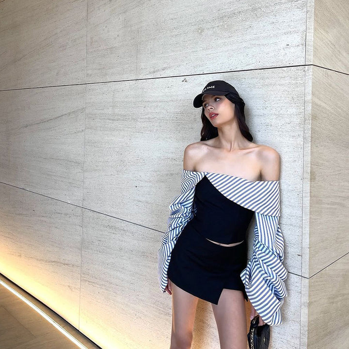 Dame Off-Shoulder Top med voluminøse flæseærmer og stribet design Stilla