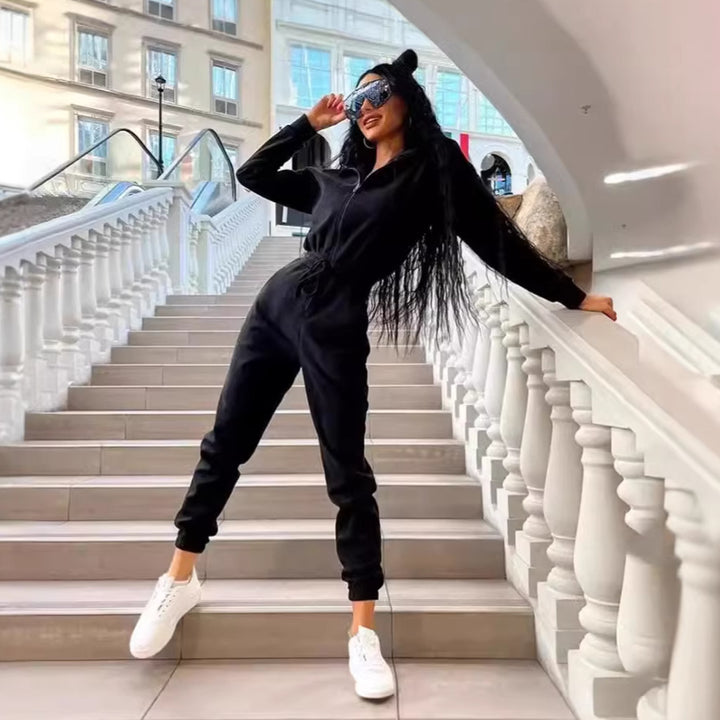 Dame jumpsuit med høj krave og elastisk talje Skovae