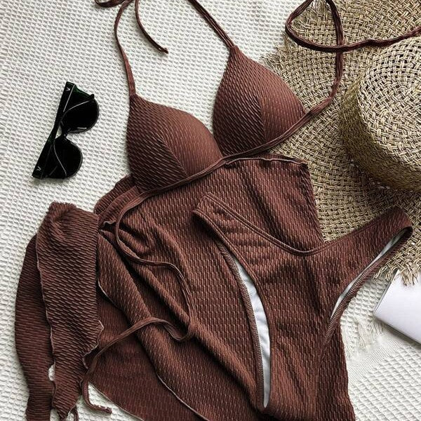 Dame bikini sæt med raffineret indpakningsdesign og elegante halterstropper Skovae
