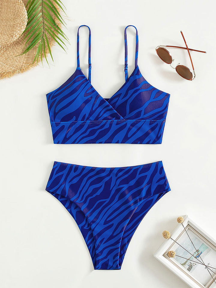 Dame bikini-sæt med flatterende indpakningsdesign og sporty dyreprint Skovae