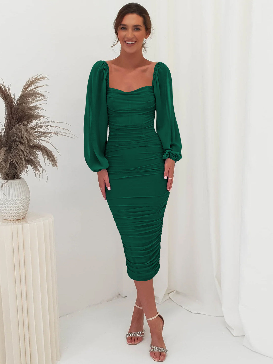 Dame elegant Midi-kjole med puffærmer og raffinert flæse-design Stilla
