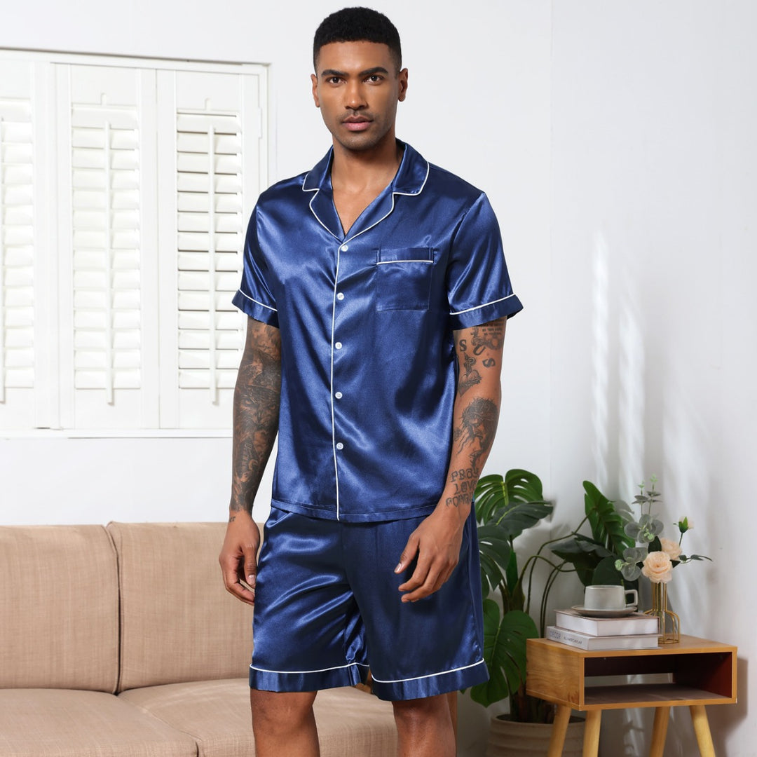 Herrer satin pyjama-sæt med kortærmet bluse og brede shorts Stilla