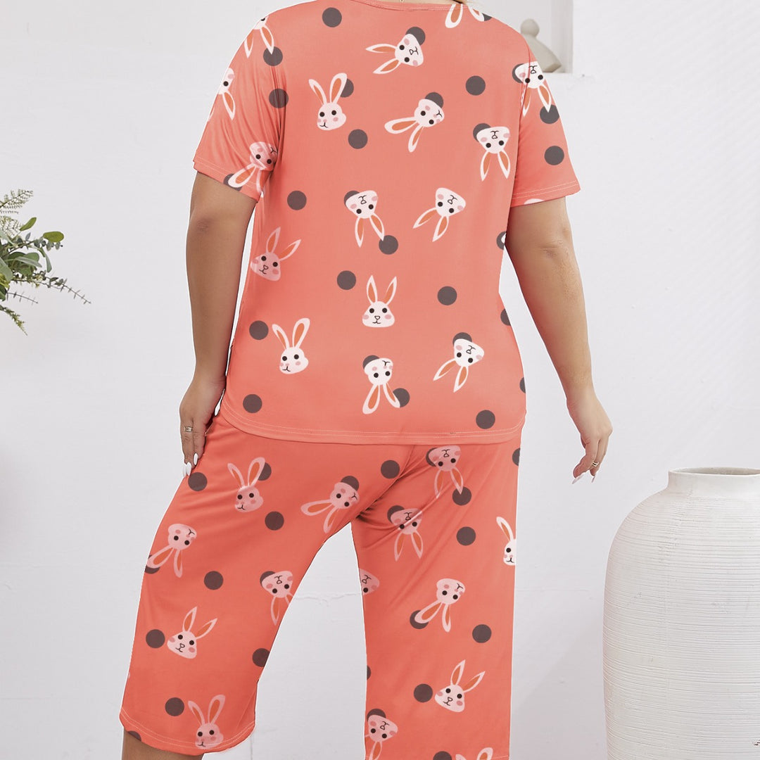 Dame kort pyjamasæt med legende kaninmotiv og generøs pasform Stilla