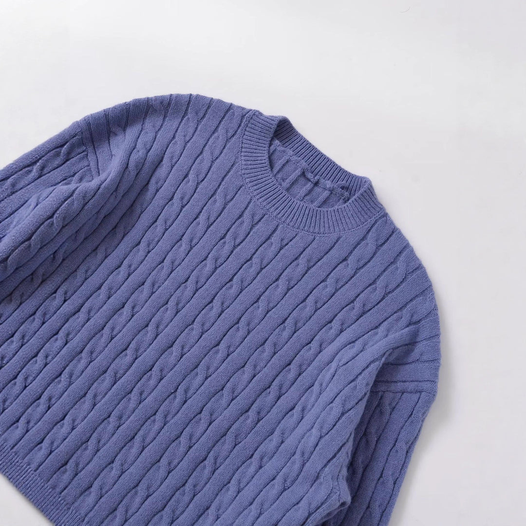 Dame moderner strikpullover med fletmønster Stilla