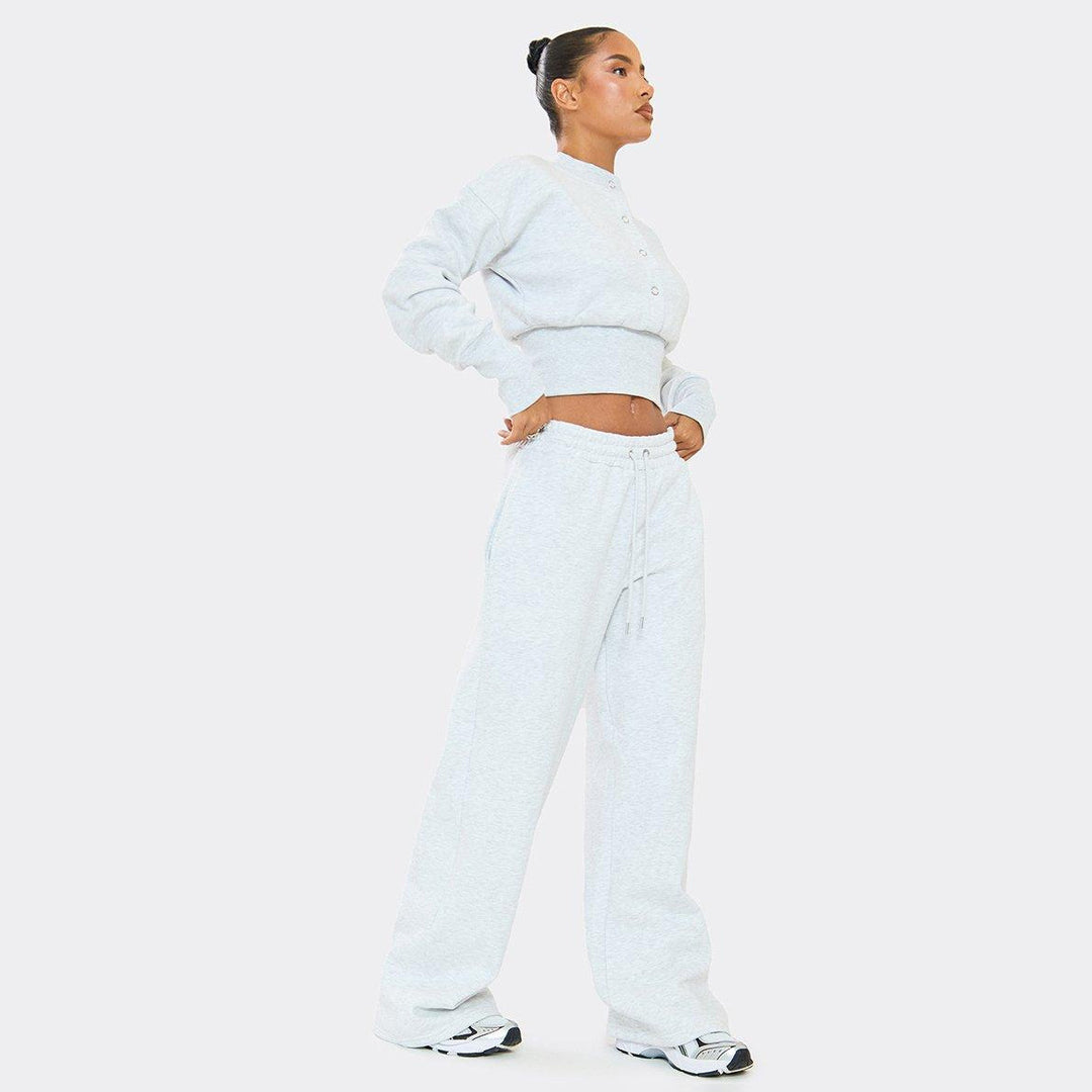 Kvinders komfortable cropped sweatshirt og løstsiddende træningsbukser sæt Skovae