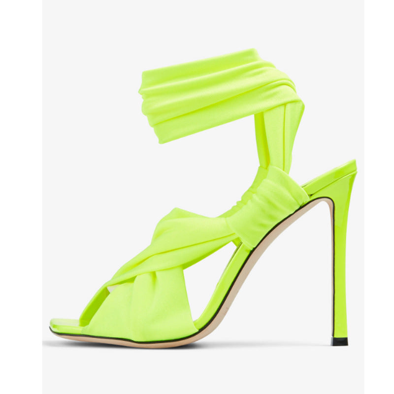 Dame Riemchen High-Heel Sandaler med drejet stofdesign Stilla