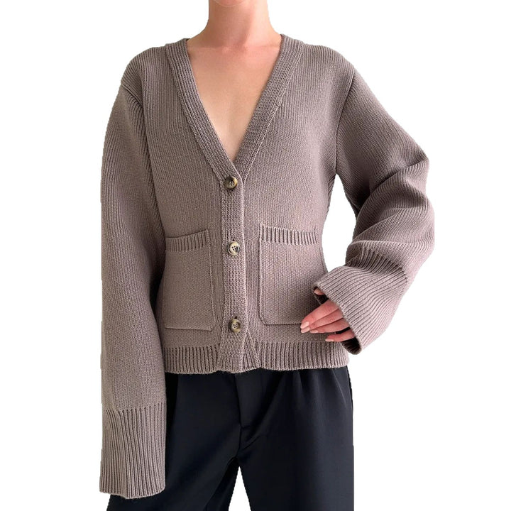 Kvinders cardigan med dyb V-hals og store lommer Stilla