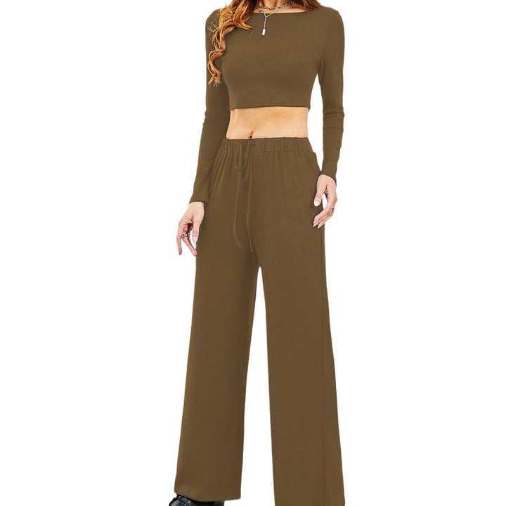 Dame afslappet to-delt sæt med cropped top og brede bukser Stilla