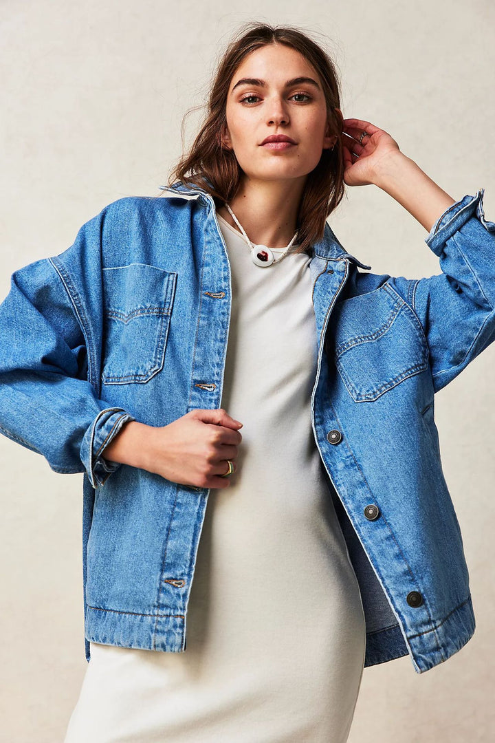 Dame trendy oversized jeansjakke med store lommer Stilla