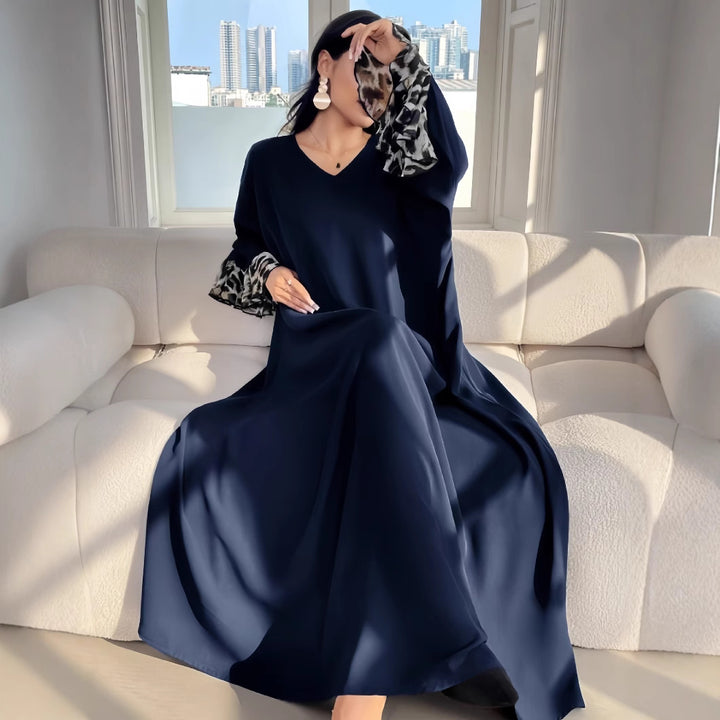 Dame Abaya med elegant snit og moderne detaljer Stilla
