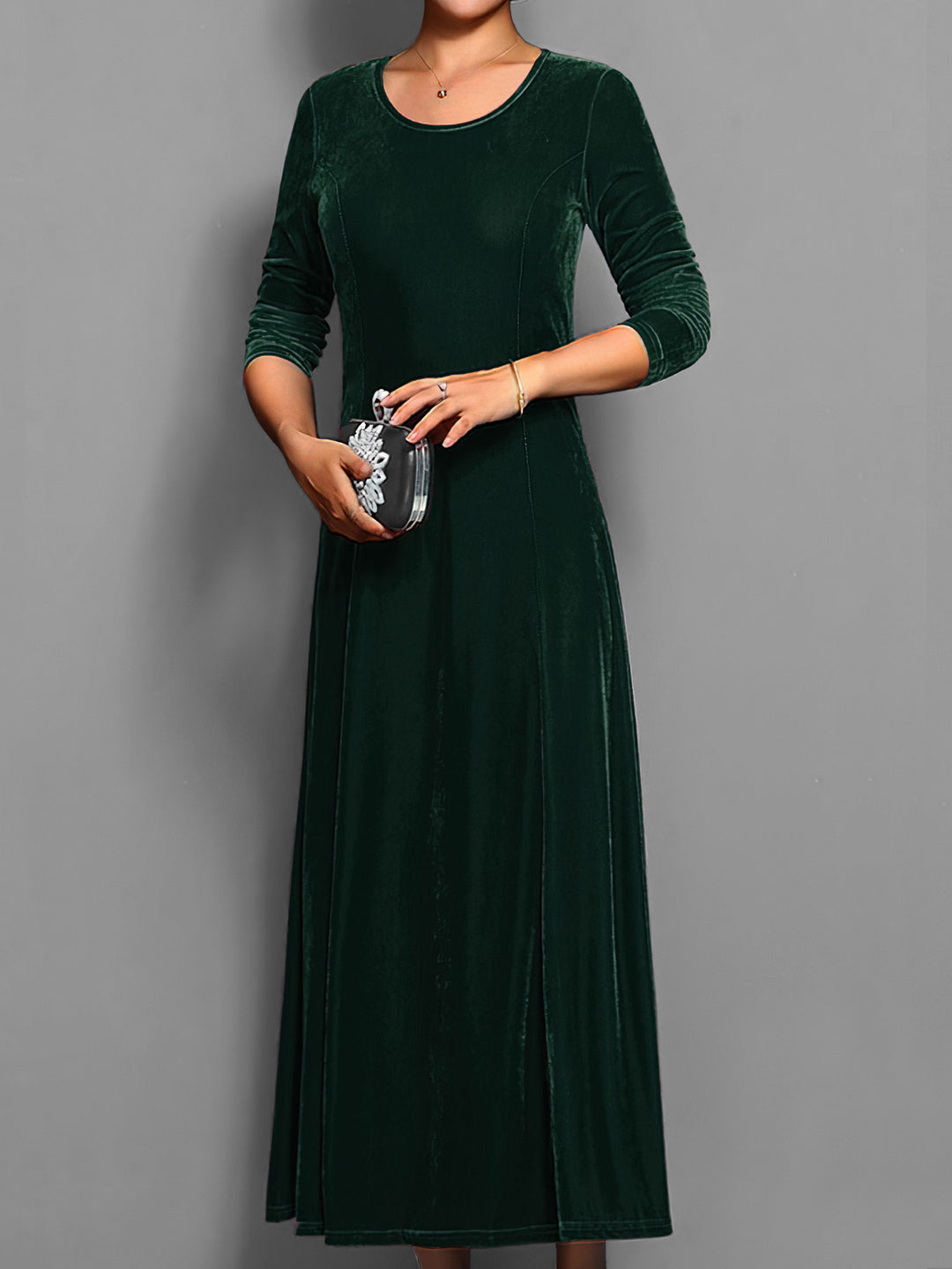 Dame elegant aftenkjole lavet af blød velour Stilla