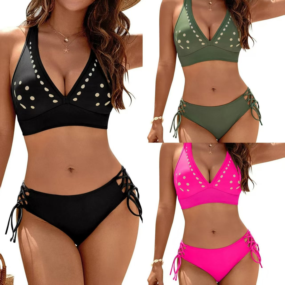 Dame badetøj med elegant V-hals og dekoreret bikini-top Skovae