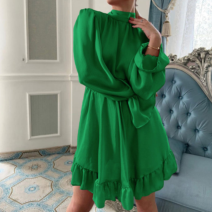 Dame wrapped dress with elegant ruffle details and high stand-up collar Stilla