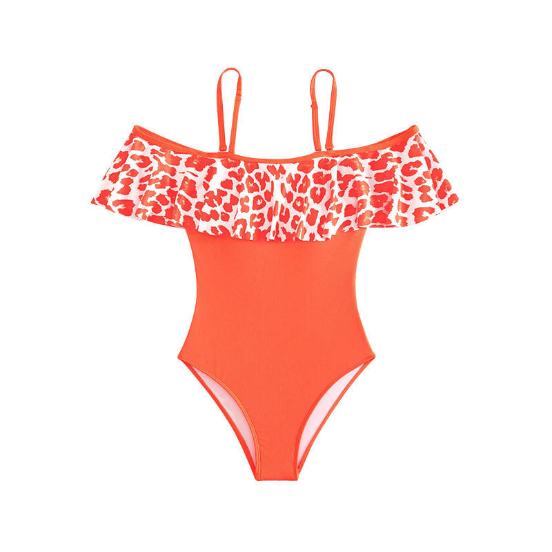 Dame one-piece badeshorts med lyst flæse design og moderigtigt leopard mønster Skovae