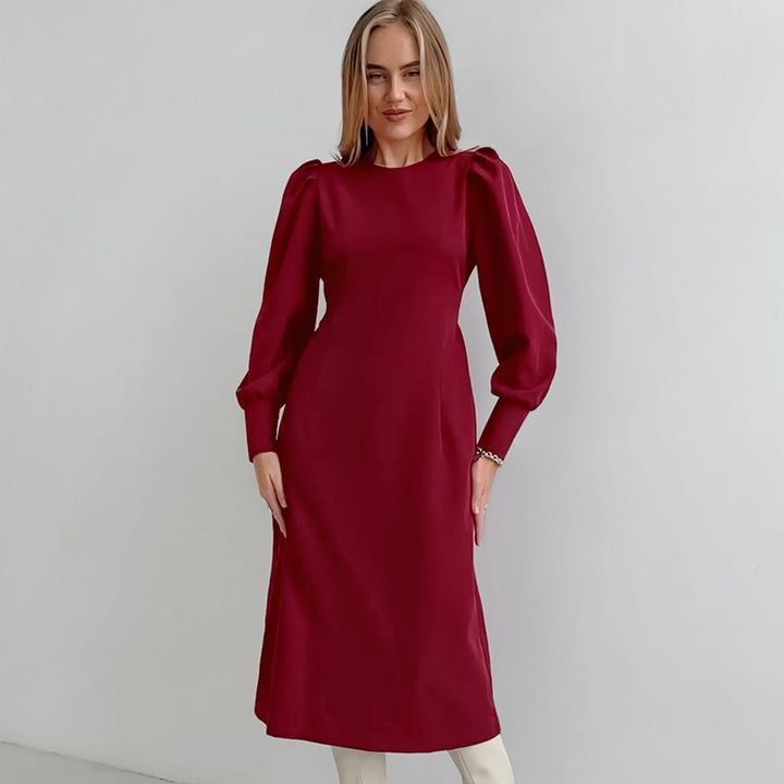 Dame Midi-Kjole med elegante pufærmer og klassisk snit Stilla