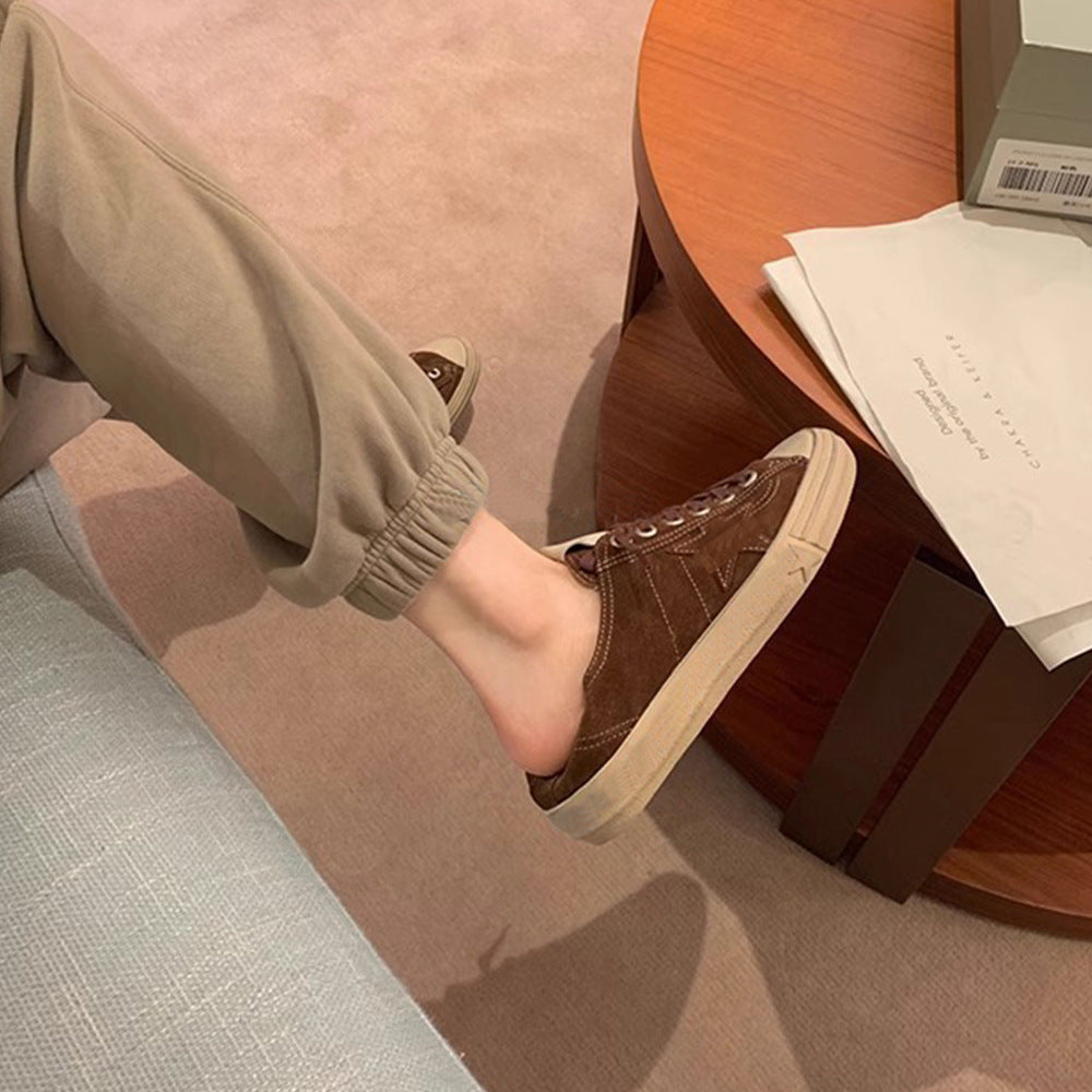 Dame Slip-On Sneakers med skridsikker sål og elegant ruskinds-overflade Stilla