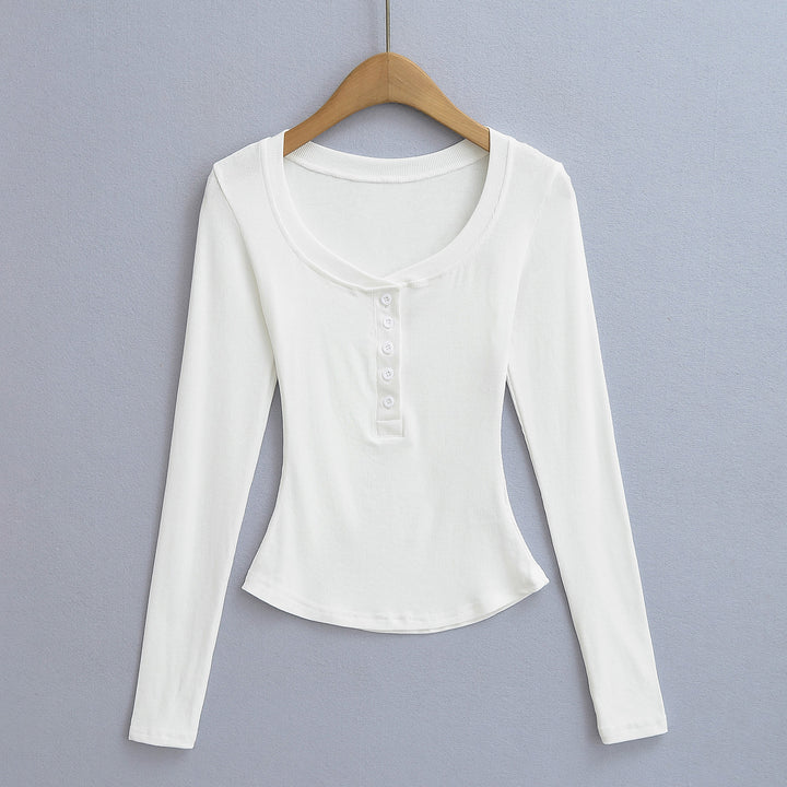 Dame Langærmet Henley Shirt med moderne knaplukning og elegant snit Stilla