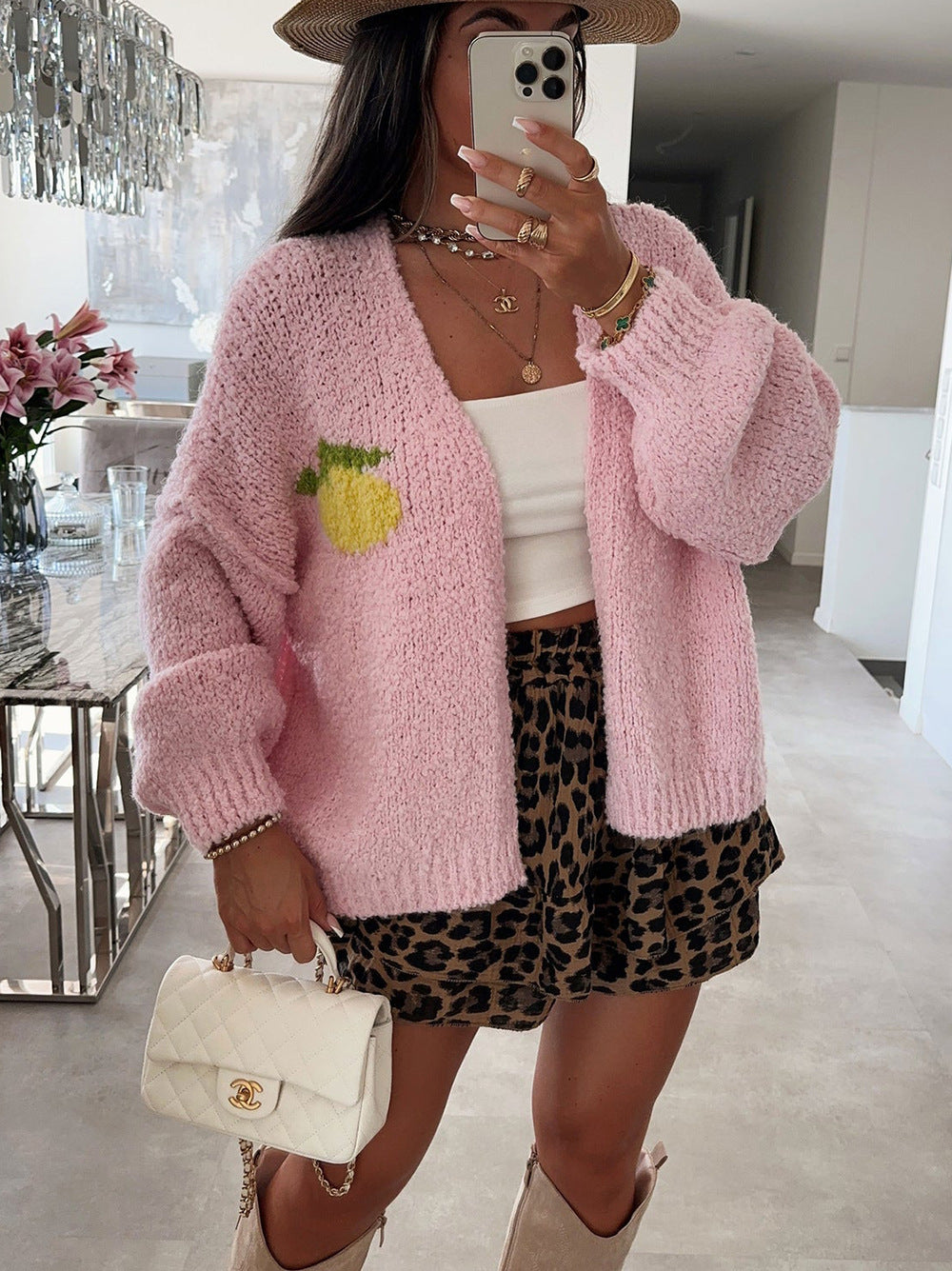 Kvinders afslappede cardigan med muntert frugtdesign og oversized pasform Stilla