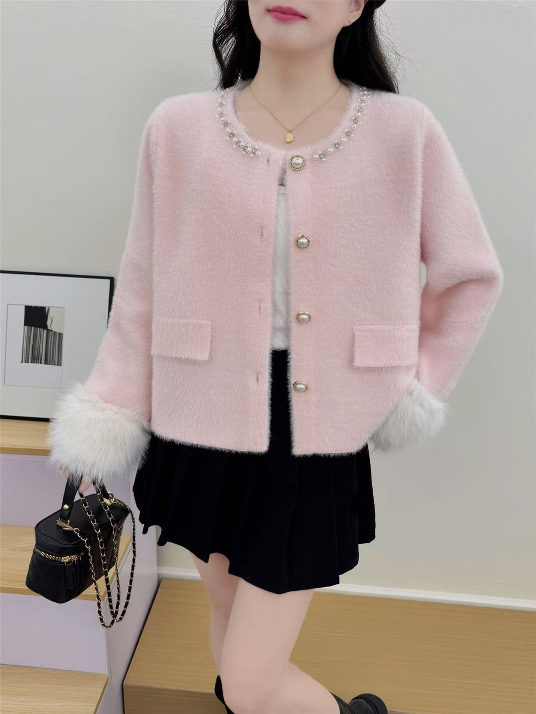 Damer elegant cardigan med perle dekoration og fluffy ærmer Stilla