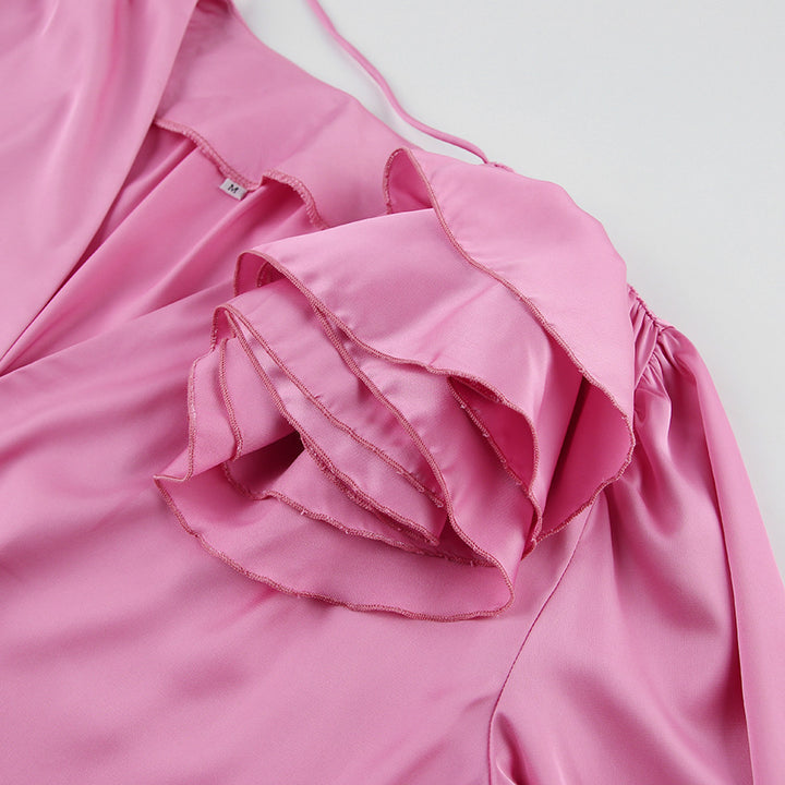 Damebluse med rynkedetaljer og elegant snørebånd Stilla