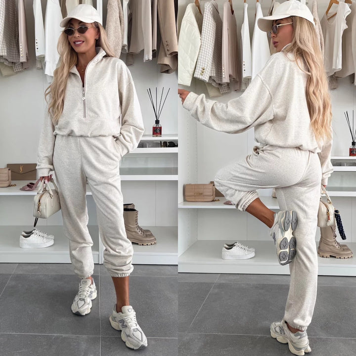 Damer sporty loungewear sæt med modern stå-krave og behagelige lynlås bukser Skovae