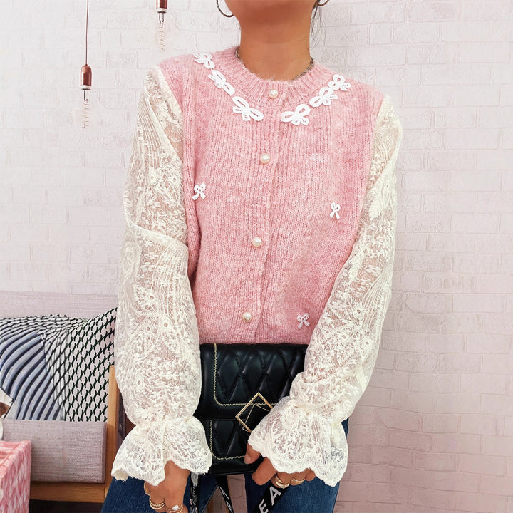 Kvindernes cardigan med elegant lace og perle-beklædte knapper Stilla