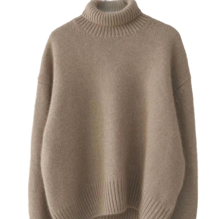 Kvinders hyggelige turtle neck sweater lavet af fin uld Stilla