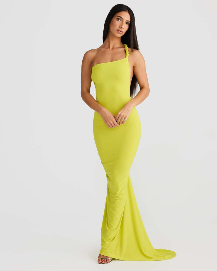 Dame Elegant skåret aftenkjole med off-shoulder design og raffinerede draperinger Skovae
