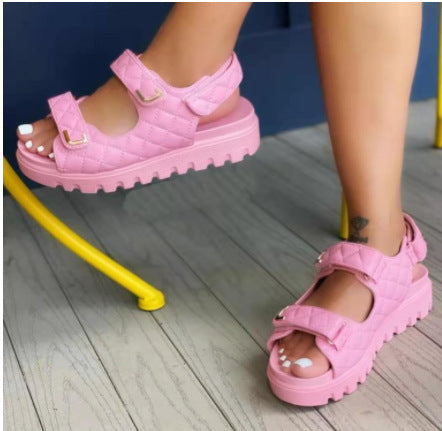 Dame plateau sandaler med ergonomisk rem-design og skridsikker sål Stilla