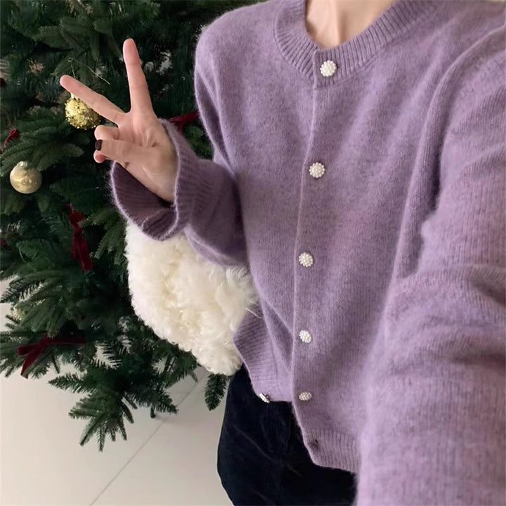 Dame hyggelig cardigan med elegant perleknaplukning Stilla