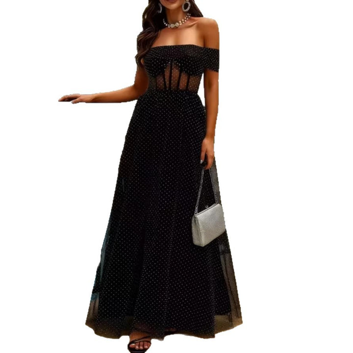 Kvinders elegante off-shoulder maxi kjole med gennemsigtige indlæg og prikmønster Skovae