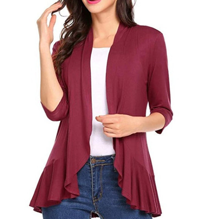 Kvinders fashions cardigan med asymmetrisk snit og fladrende detaljer Skovae