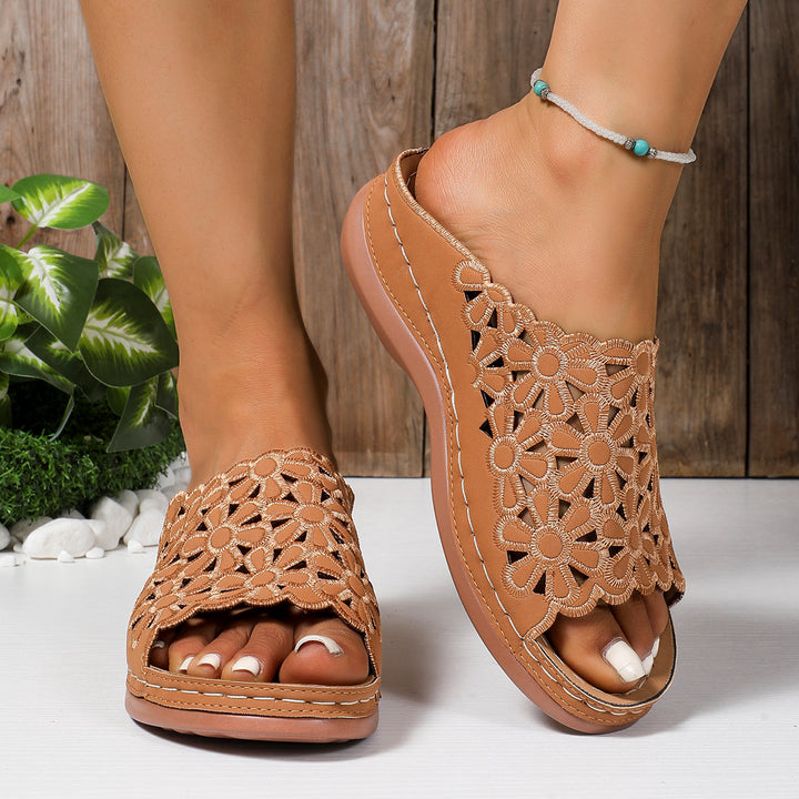 Dame mode pantofler med blomster broderier Stilla