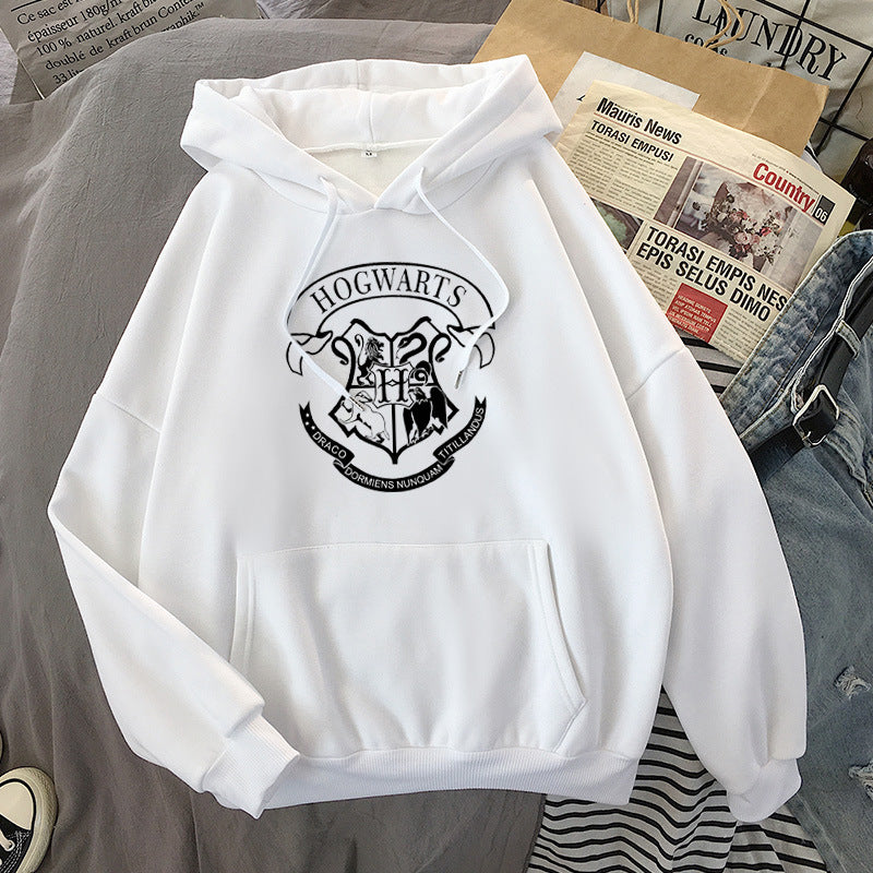Kvinderens hættetrøje med kunstnerisk Hogwarts-design Skovae
