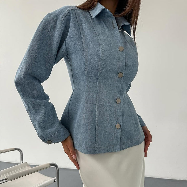 Dame Denim-bluse med figurtilpasset snit og elegante knapper Stilla