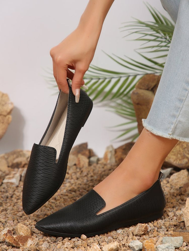 Damer Elegante Ballerinas i skællignende design med komfortabelt fodseng Stilla