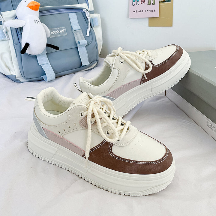 Dame Sportslige Plateau Sneakers med farve akcenter og åndbar overfladestruktur Stilla