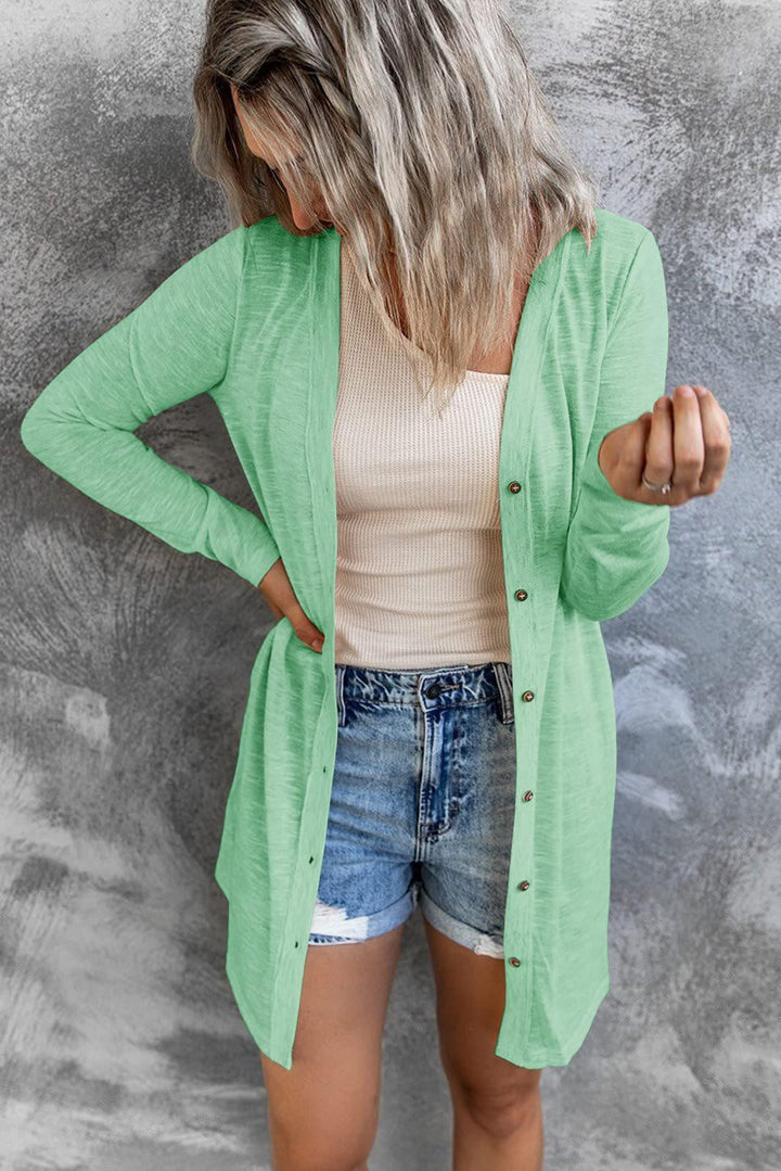 Dame Longline Cardigan med knaplukning og fin struktur Stilla