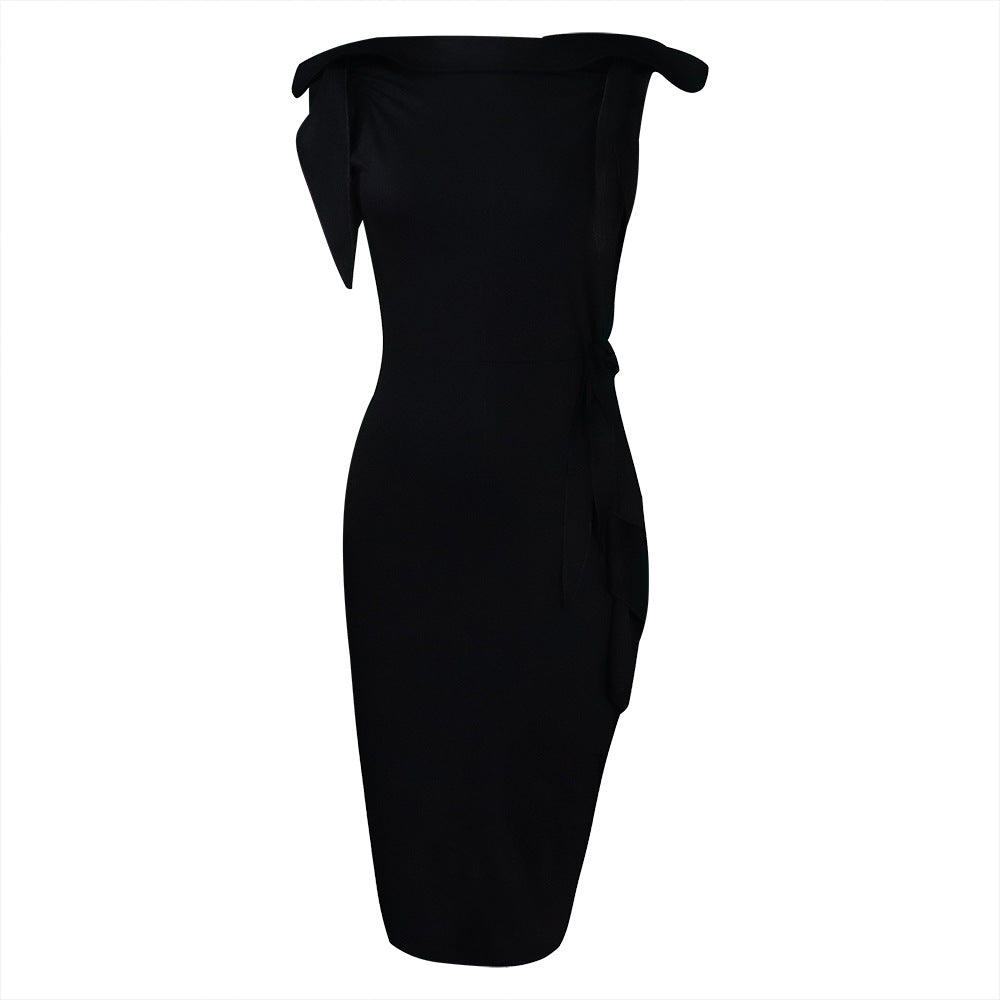 Dame Etuikjole i moderne Off-Shoulder design med figurformende snit og elegant drapering Stilla
