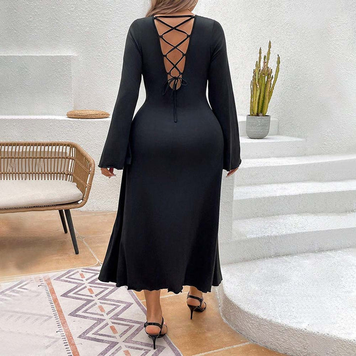 Dame elegant maxikjole med lange ærmer og svajende kant Stilla