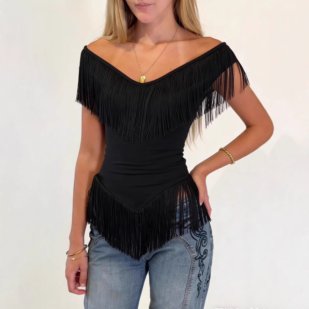 Damer top med frynset detalje og off-shoulder design Skovae