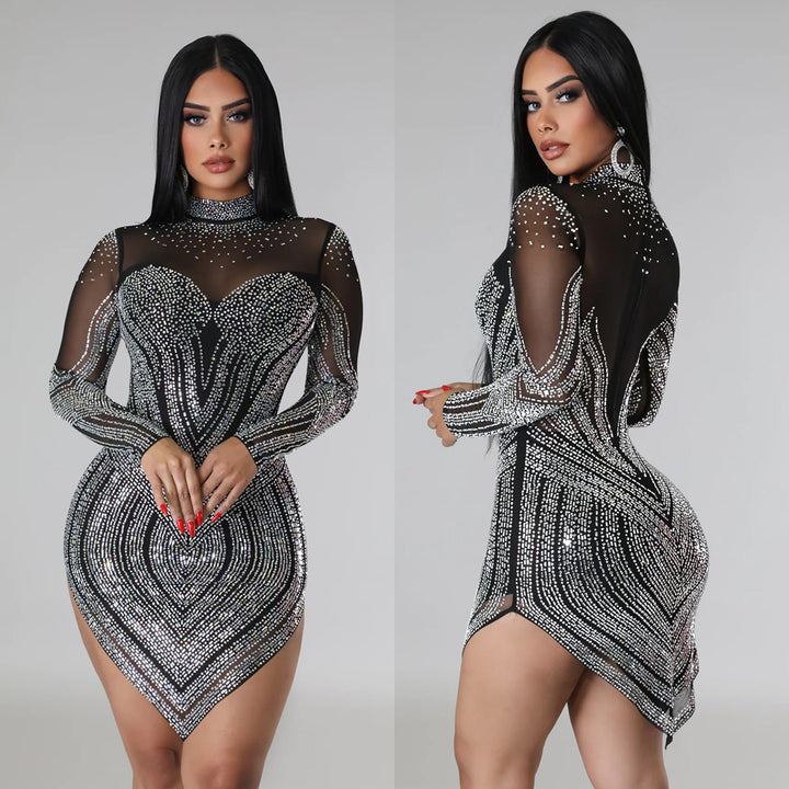 Dame Glamourøst Spidskjole med Rhinestone-applikationer og gennemsigtigt design Stilla