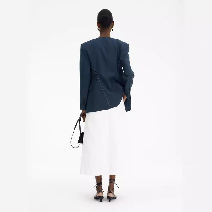 Dame skræddersyet blazer med moderne ståkrave og elegante knapdetaljer Stilla