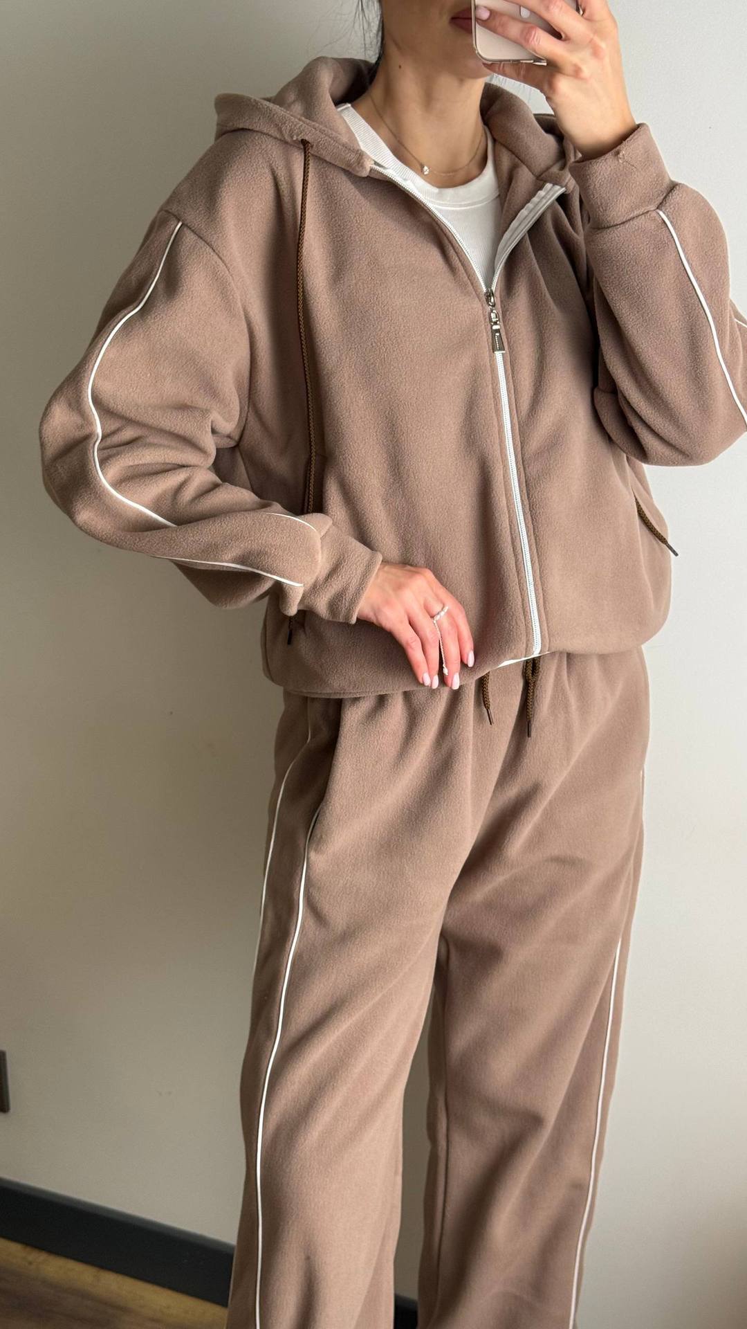 Kvindernes sporty fleece træningsdragt sæt med lynlås og sidelister Skovae