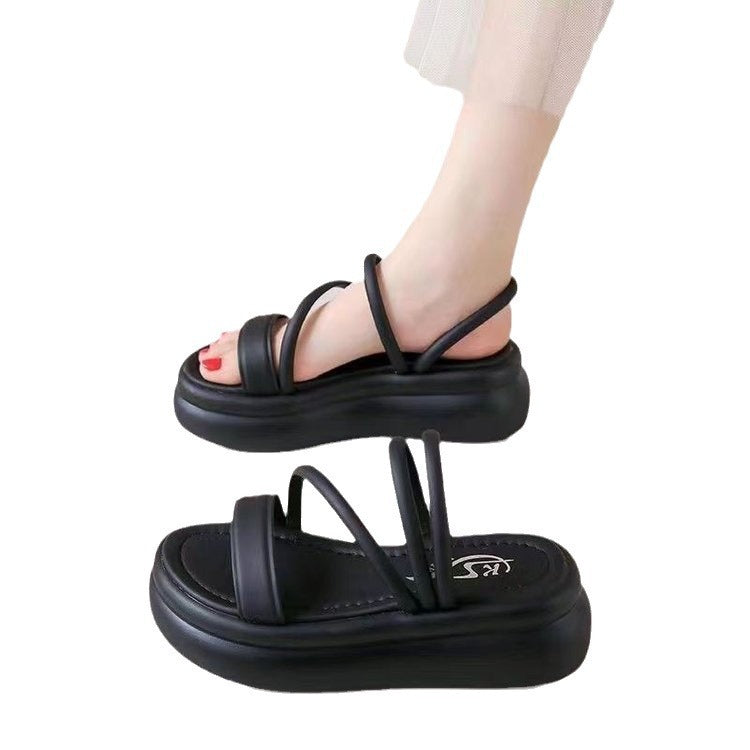 Dame Plateau-sandaler med moderne remdesign og behagelig dæmpende sål Stilla