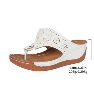 Damernes wedgesandaler med fashionable blomster detaljer og ergonomiske fodsenge Stilla