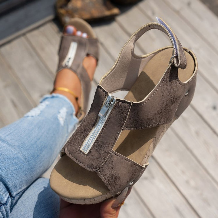 Dame Wedge-sandaler med modetrends zip og behagelig fodseng Stilla